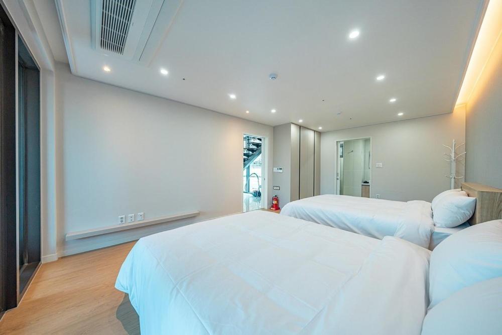 Jecheon The Shine Cheongpung Hotell Rum bild