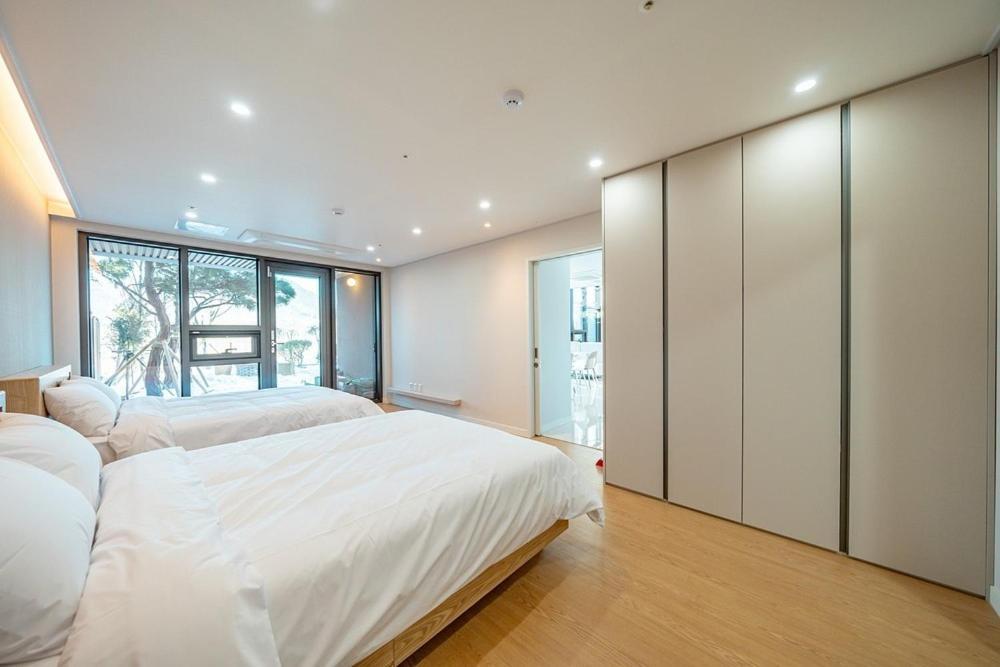 Jecheon The Shine Cheongpung Hotell Rum bild