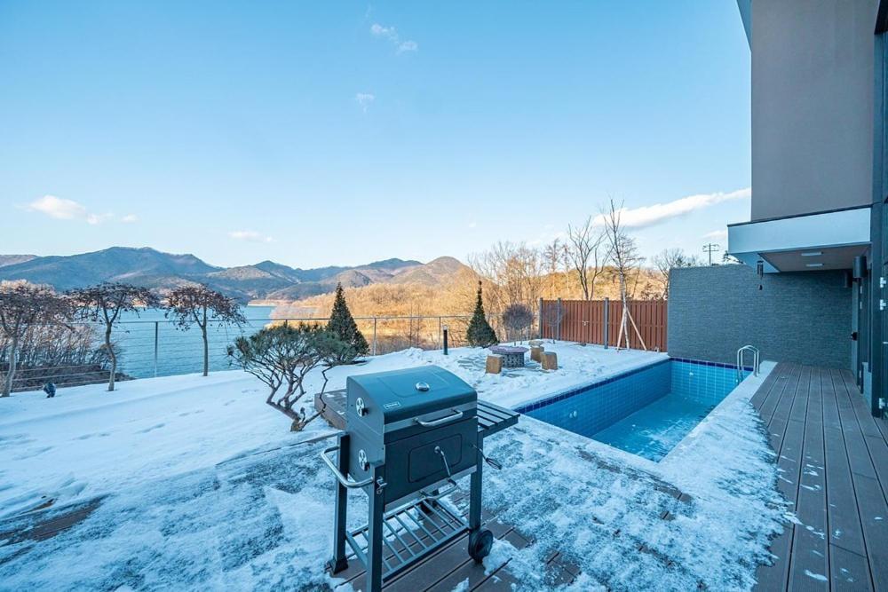 Jecheon The Shine Cheongpung Hotell Rum bild